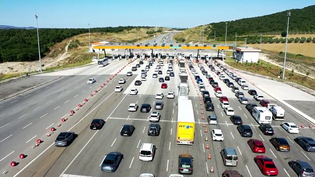 Kurban Bayramı Tatilinde İstanbul-İzmir Otoyolu ve Osmangazi Köprüsü'nde Trafik Hareketliliği