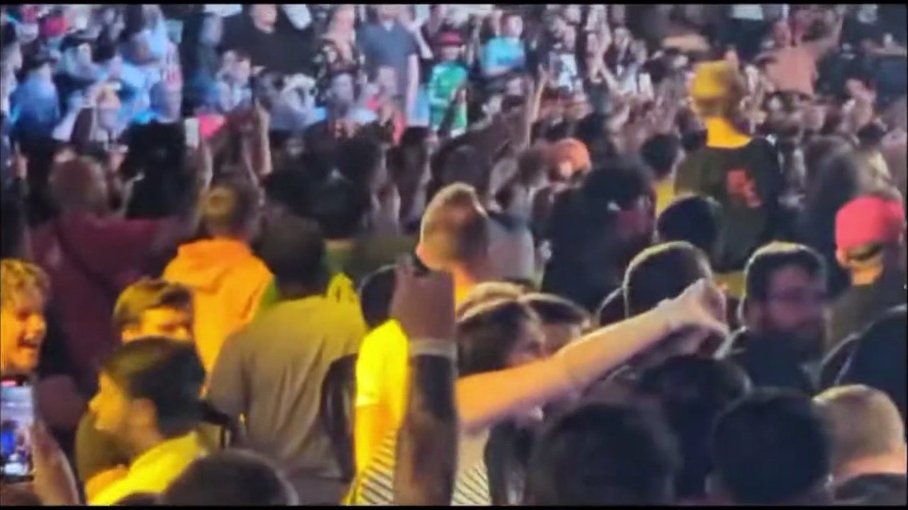 Rey Mysterio and Zelina Vega call Austin Theory a “Wanker” Off Air after Smackdown in London!!