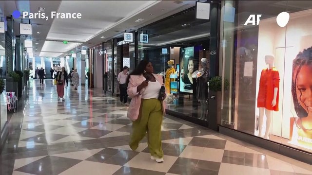 Le prêt-à-porter français, encore trop excluant pour les femmes aux grandes tailles