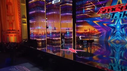 Blind Singer Wins Simon Cowell’s GOLDEN BUZZER on America’s Got Talent 2023!
