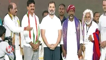 Rahul Gandhi Felicitates Bhatti Vikramarka _ Congress Jana Garjana Meeting _ V6 News