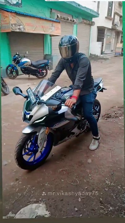 R15M 