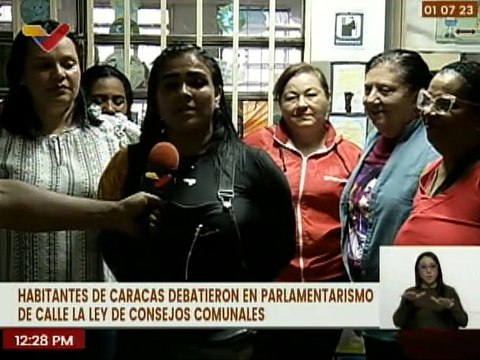 Caracas | Ciudadanos y diputados debatieron en parlamentarismo de calle la Ley de Consejos Comunales