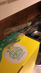 Rude Goldberg Machine Nourrit Perroquet