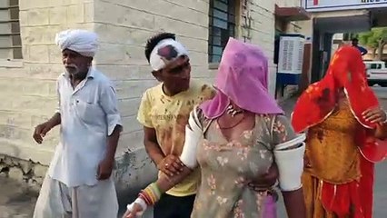 Download Video: Crime Report Barmer: Barmer Police:खेत में जुताई कर रहा था किसान परिवार, फिर हुआ ऐसा कि हर कोई हैरान