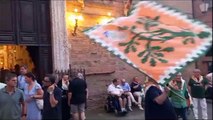 Siena, la Selva in festa per il Palio: suona la campanina in attesa di Tittia e Violenta Da Clodia