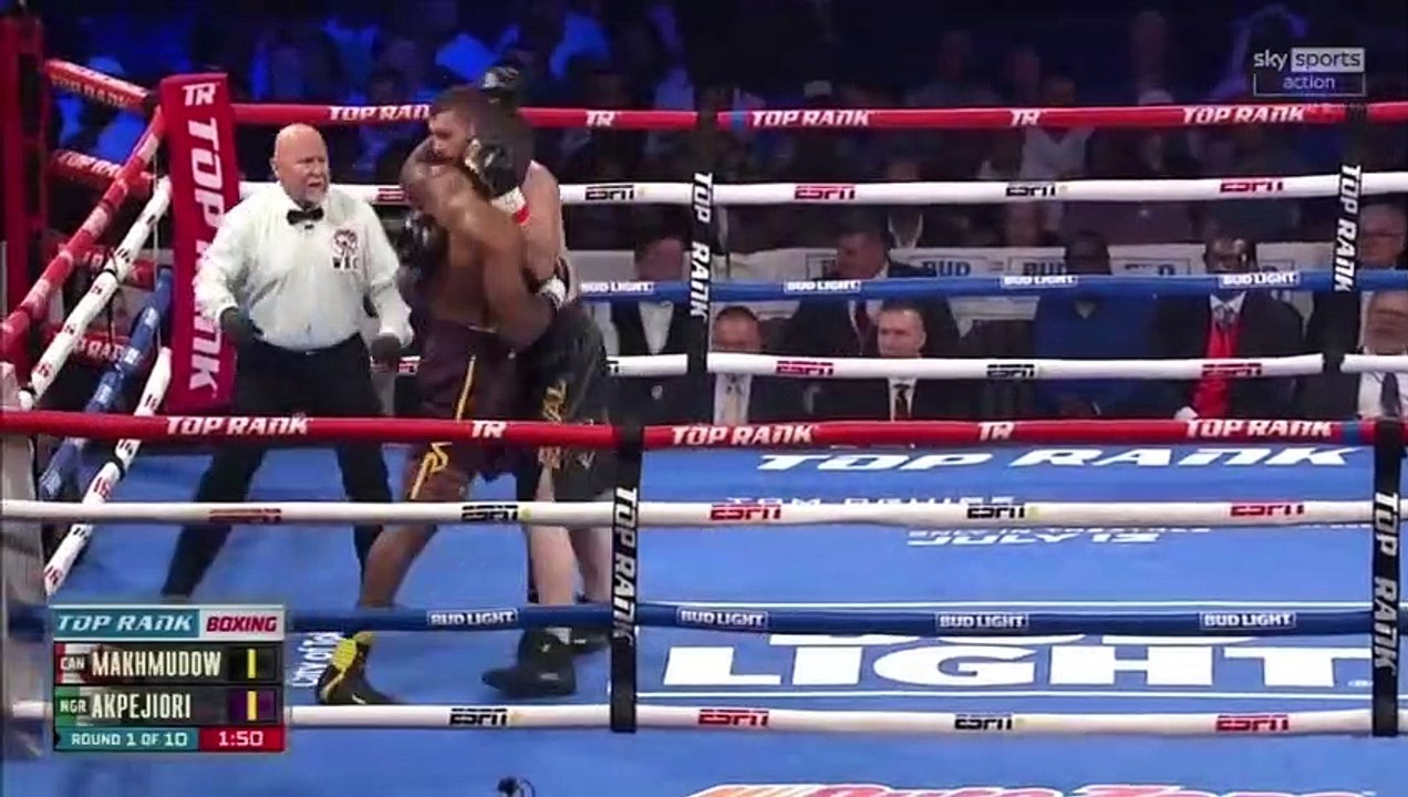 Arslanbek Makhmudov VS Raphael Akpejiori