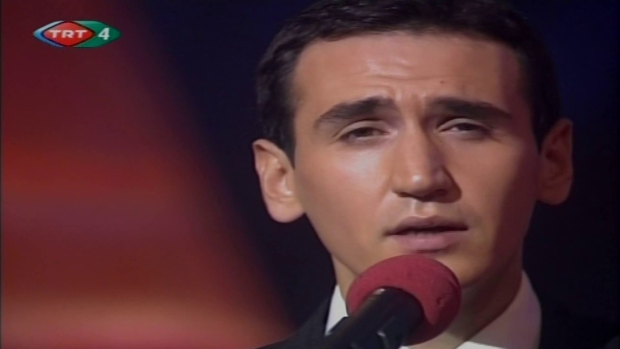 Çağlar Sungur / Ben seni unutmak için sevmedim