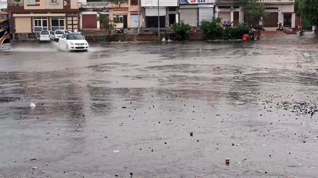 छोटीसादड़ी में झूमकर बरसे मेघ