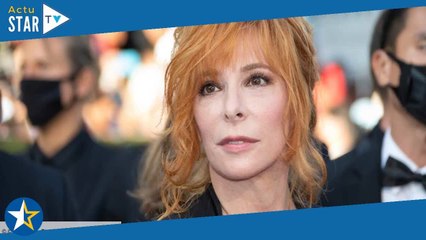 Mylène Farmer : la chanteuse reçoit une proposition inattendue après l'annulation de ses concerts à