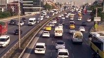Bayram tatili sonrası İstanbul'da trafik yoğunluğu yaşandı