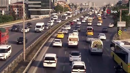 İstanbul'da trafik çilesi yeniden başladı