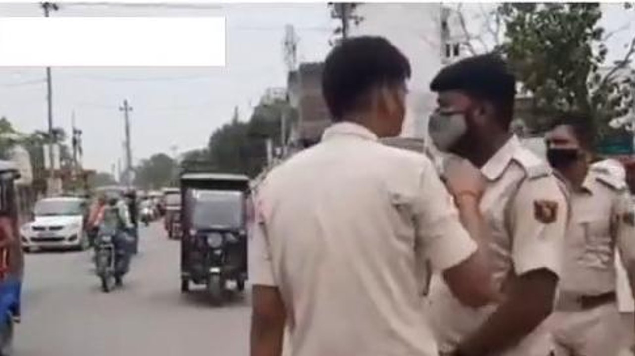 रोहतास: दो बाइकों की हुई भीषण टक्कर में एक युवक घायल, अस्पताल में उपचार जारी