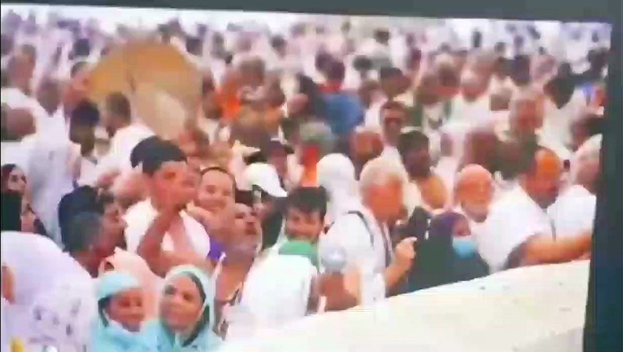 Şeytan taşlarken kendinden geçti! Taş yetmedi, koltuk değneğini silah gibi kullandı