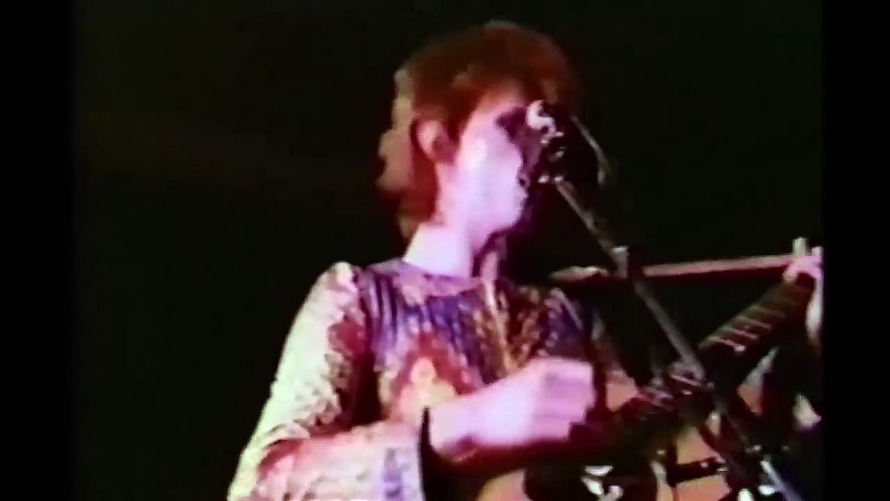 David Bowie - Starman - live 1972 (rare footage - 2016 edit)