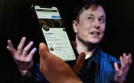 Elon Musk restreint la lecture de tweets et provoque la colère des internautes