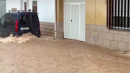 Cenizate sufrió inundaciones en apenas media hora (© Josefer MeteoHellín)