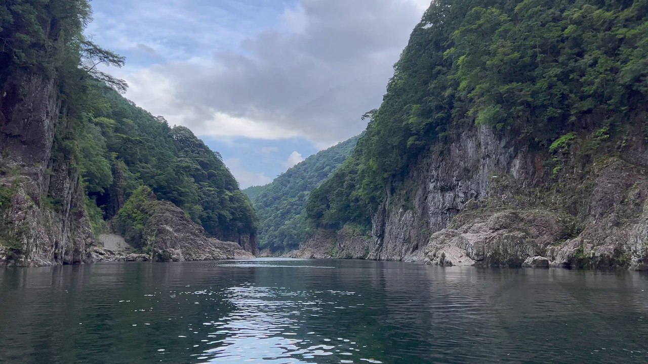 瀞峡 Dorokyo Riverboat Ride Japan (Pt. 1)