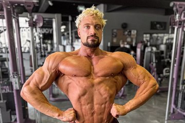 مرض عضلي نادر ينهي حياة لاعب كمال أجسام معروف على منصة يوتيوب بـ"Joesthetics".. إليكم التفاصيل كاملة