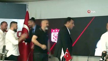 Servet Çetin unterschrieb bei Sivasspor