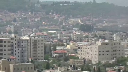 Download Video: صور جديدة  من التصعيد الإسرائيلي على #مخيم_جنين الذي سجل حتى الآن مقتل 8 أشخاص وجرح العشرات  #فلسطين  #العربية