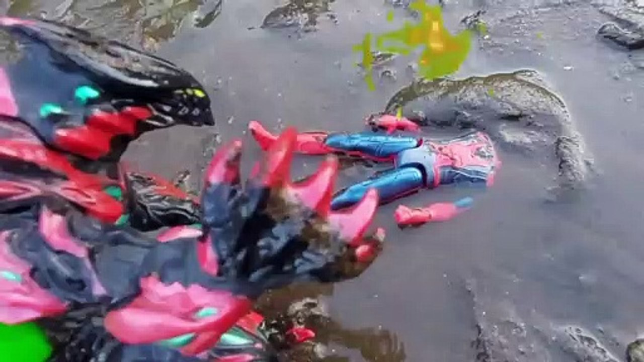 ULTRAMAN UPIN IPIN KUBURKAN SPIDERMAN BOBOIBOY TANGANNYA PUTUS PART2