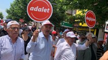 Tanju Özcan’ın CHP Genel Merkezi’ne yürüyüşü başladı