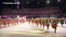 Brésil: foule pour le festival folklorique Boi Bumba en Amazonie