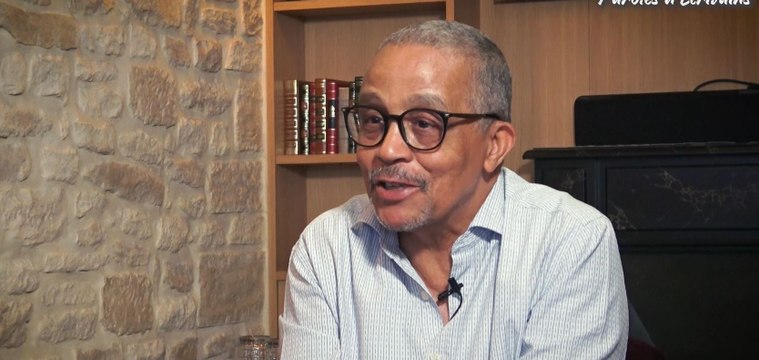 « Paroles d’Ecrivains », les nouveaux épisodes - Yasmina Khadra : La mémoire s'invite dans les histoires même les plus romanesques...