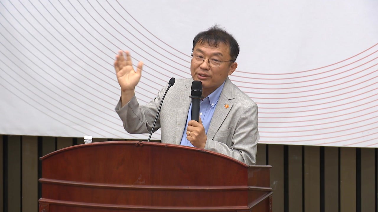 '광우병 시위' 주도 인사 "오염수 공세는 선거 불복" / YTN