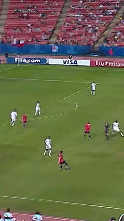 A rocket from Arturo Vidal!