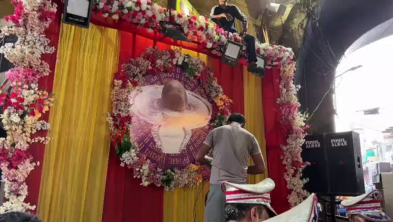 सजाए जा रहे शिव के द्वार, आज से शिवालयों में गूंजेंगे बम भोले के जयकारे,देखे वीडियो