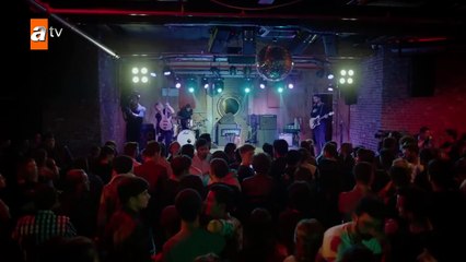 326-Huerfanas (Kirgin Cicekler), en español