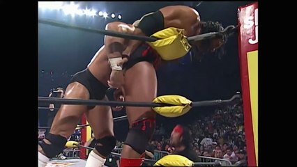 Lex Luger vs. Scott Hall w/Larry Zbyszko as special ref