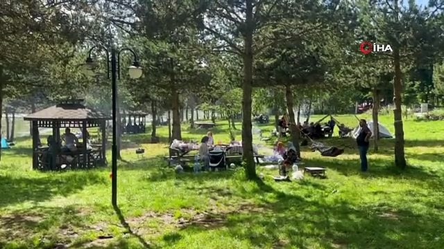 Menderesleriyle ünlü Perşembe Yaylası ziyaretçilerini ağırlıyor