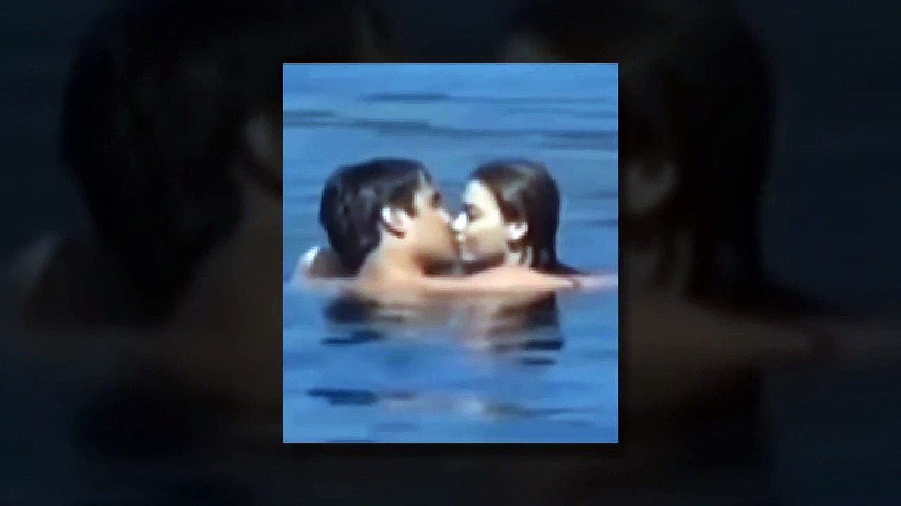 Mert Ramazan Demir, qui a commencé à tomber amoureux d'Afra Saraçoğlu, a supprimé sa photo avec Mert Yazıcıoğlu.