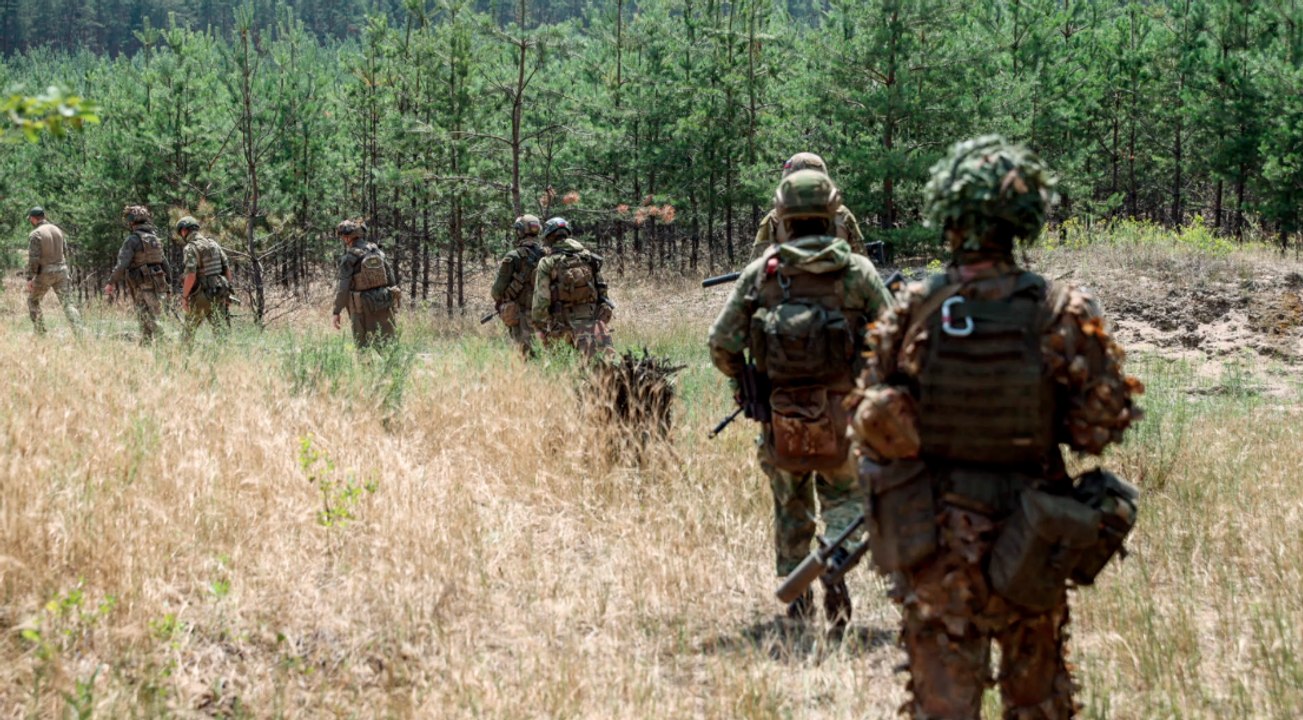 Russen schicken 180.000 Streitkräfte an Bachmut- und Lyman-Kupiansk-Front