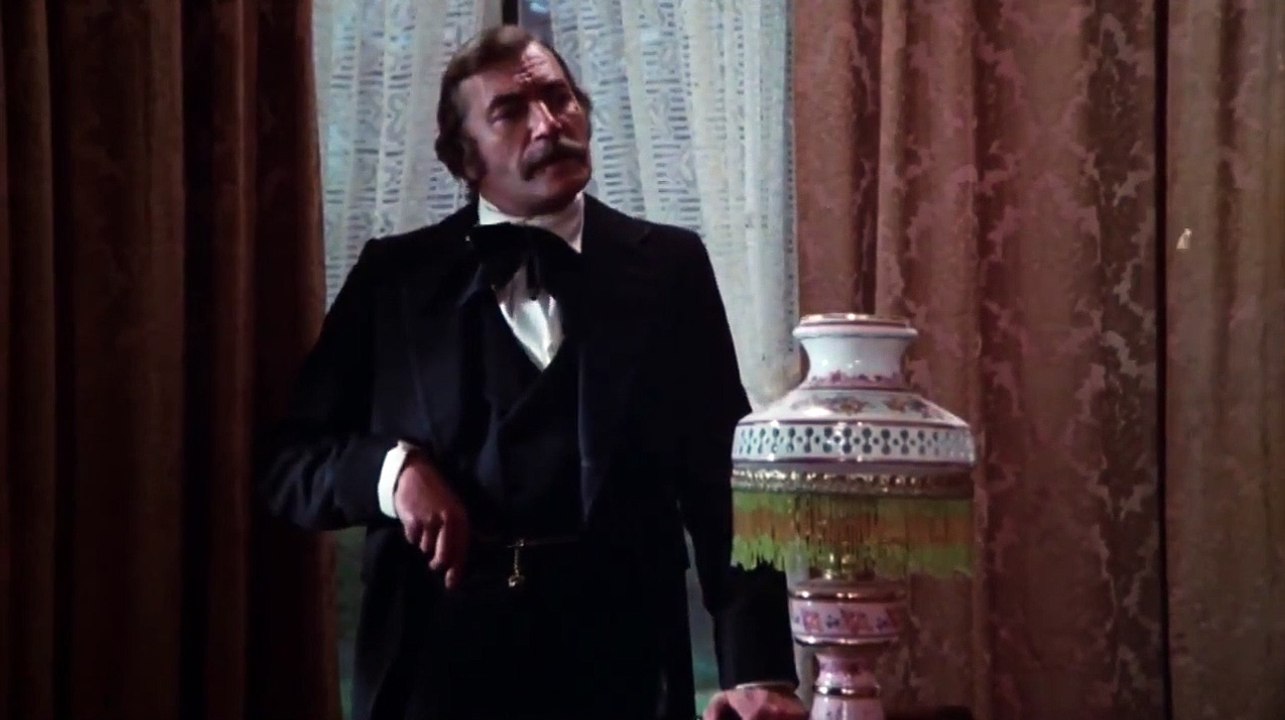 Dracula et ses Femmes Vampires Bande-annonce (FR)