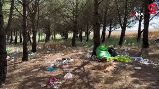İstanbul’da tatilcilerden geriye çöp yığını kaldı