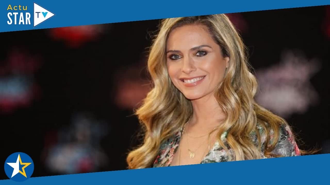 "Quand on essaie de vanner"… Clara Morgane sexy à la plage : un commentaire provoque sa colère