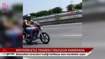 Motosikletlilerin tehlikeli yolculukları kamerada