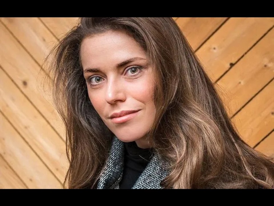 « Mon coeur est lourd » : en deuil, Emma Daumas Star Academy annonce la mort d’une proche