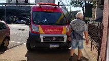 Entregador fica ferido após colisão entre motos na Rua Paraná
