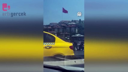 15 Temmuz Şehitler Köprüsü'nde kavga eden sürücülerden biri silah çekti