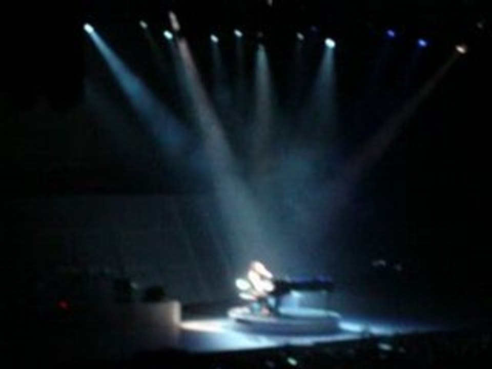 Alicia Keys - Goodbye... Concert Marseille (22 Mars 2008)