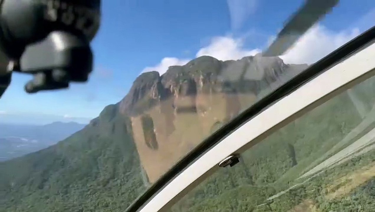 Força Aérea e Corpo de Bombeiros fazem buscas por avião que desapareceu na Serra do Mar
