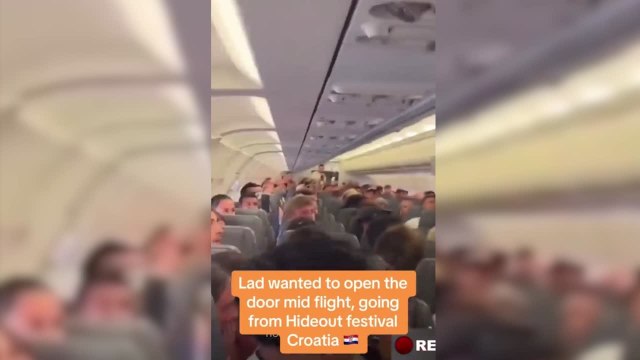 PASSENGERS cut down a BOXER who wanted to OPEN THE AIRPLANE DOOR in FLIGHT | AS
