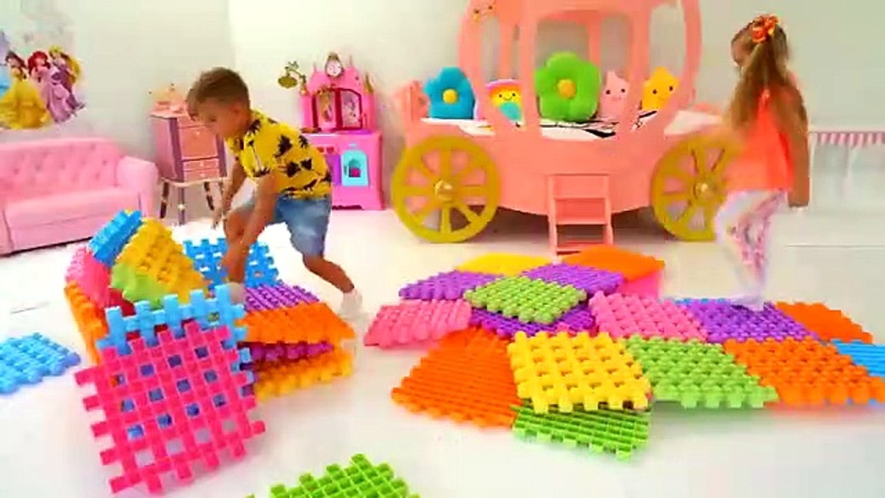Diana and Roma Pretend Play with Toy Blocks - video Dailymotion