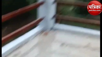 Gonda News : Video आकाशीय बिजली गिरने से भारी नुकसान, देखिए घर के अंदर का हाल