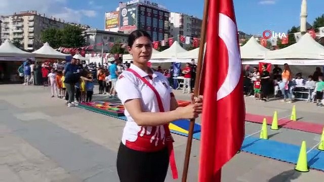 Kırşehir'de yaz spor okulları açılışı yapıldı